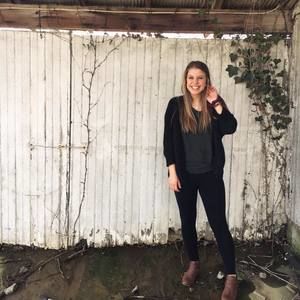 Meet your Posher, Abby